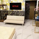 Bed Cinecittadue Rom