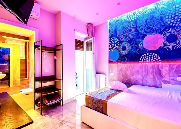 Bed Cinecittadue Bed & Breakfast 3*