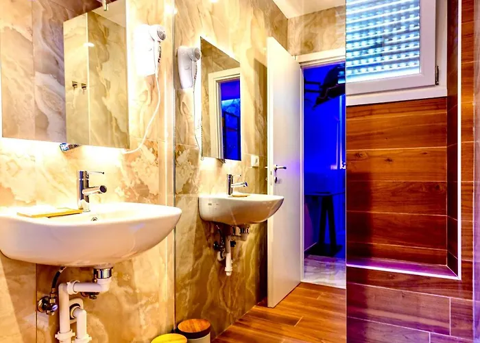 Bed & Breakfast Bed Cinecittadue 3*