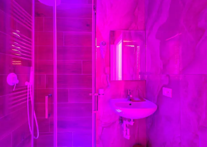 Bed Cinecittadue Rome