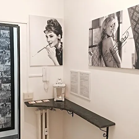 Bed Cinecittadue Bed & Breakfast 3*