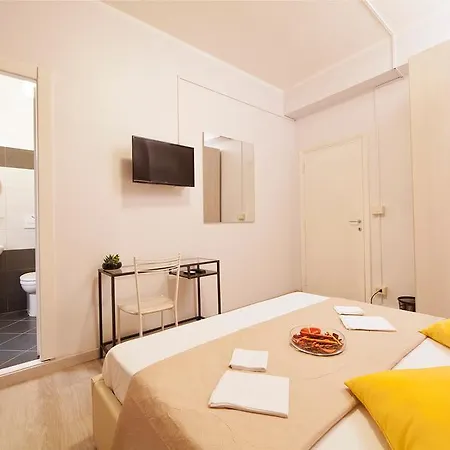 Bed Cinecittadue Bed & Breakfast 3*