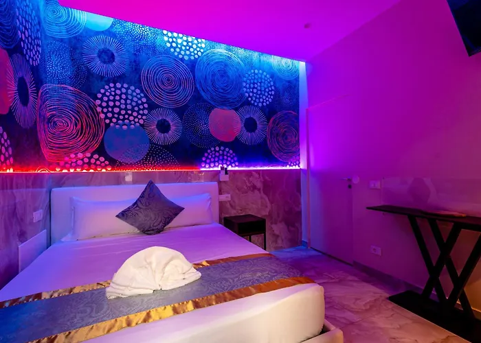 فندق مبيت وإفطار Bed Cinecittadue 3*