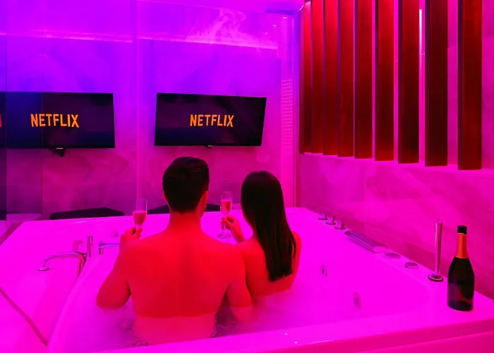Bed Cinecittadue 3*