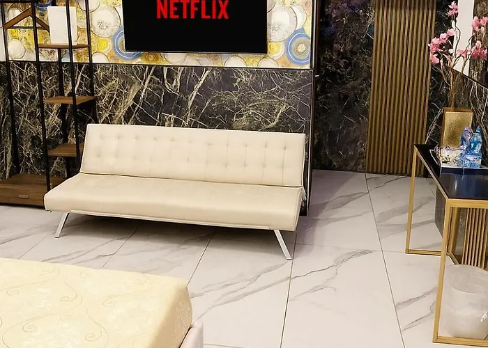 Bed Cinecittadue Rom