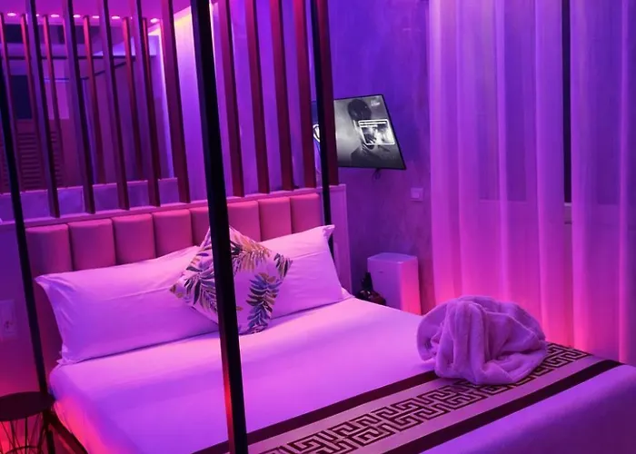 Bed and breakfast Bed Cinecittadue 3*