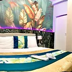 Bed Cinecittadue روما