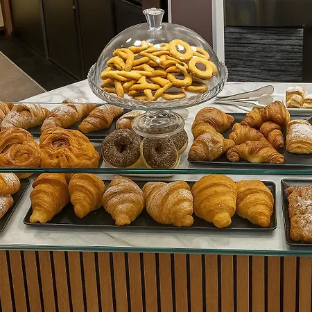 Bed Cinecittadue Oda ve Kahvaltı Roma